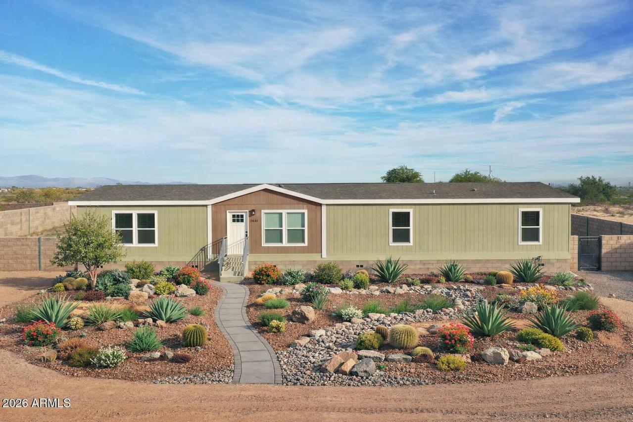 2433 S 357th Dr., Tonopah, AZ 85354