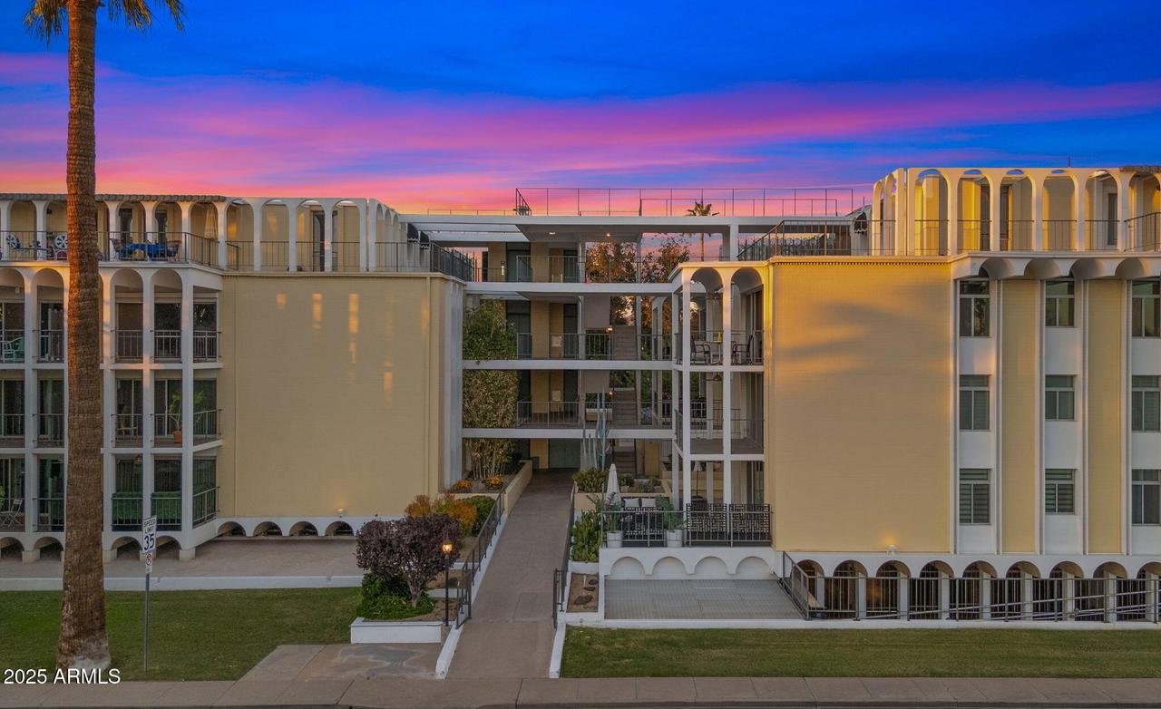 6502 N Central Ave. #B304, Phoenix, AZ 85012