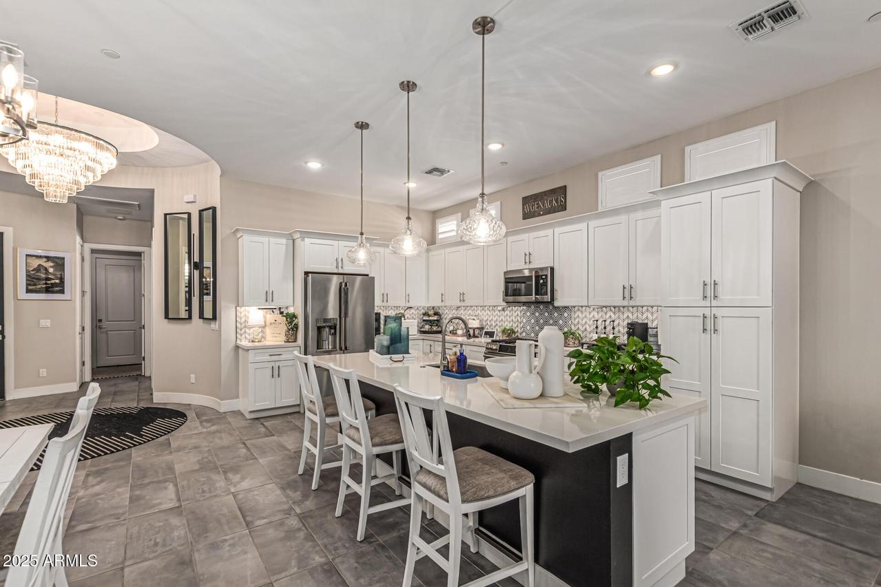 2777 W Queen Creek Rd. #4, Chandler, AZ 85248