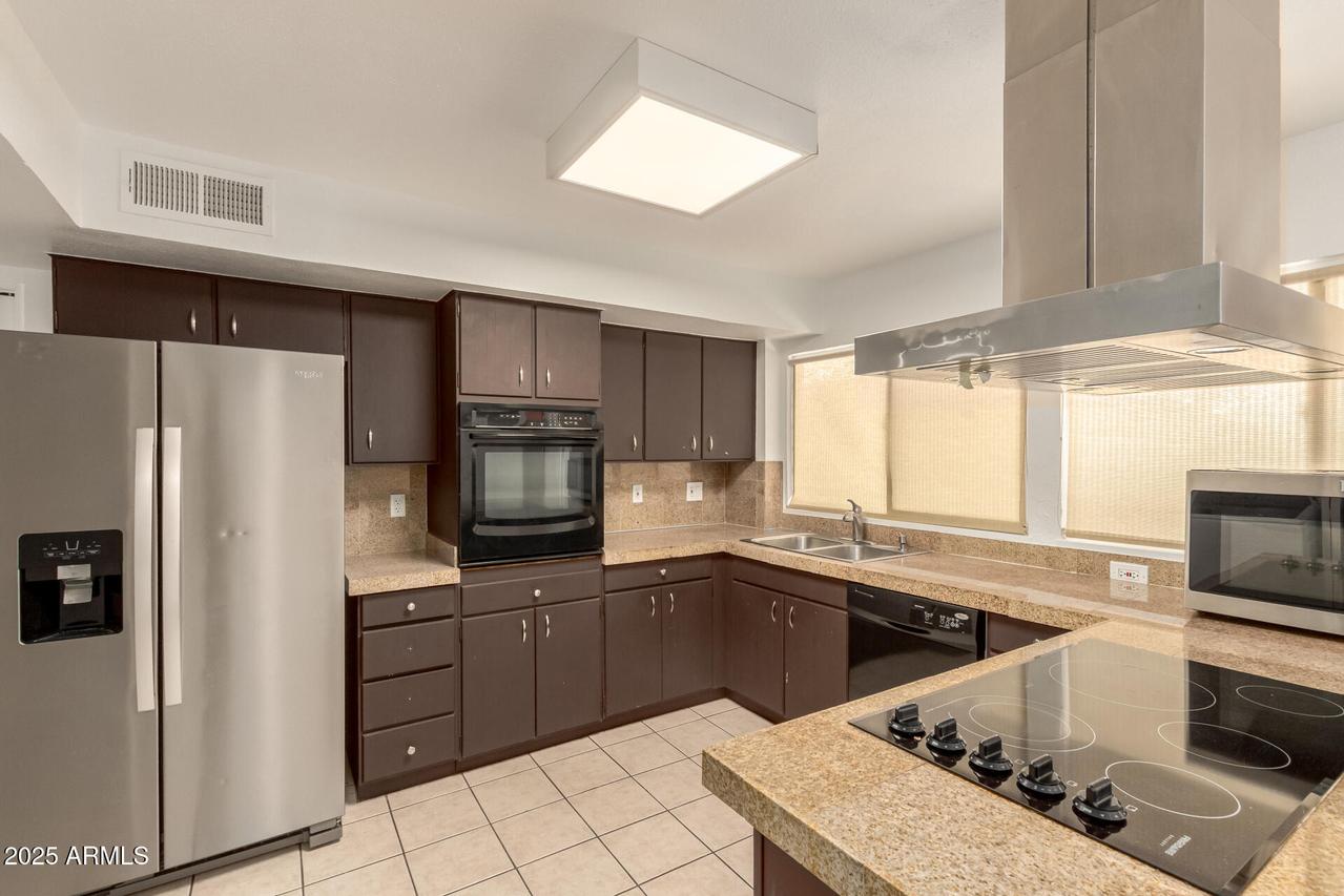 4776 N 20th Ave., Phoenix, AZ 85015