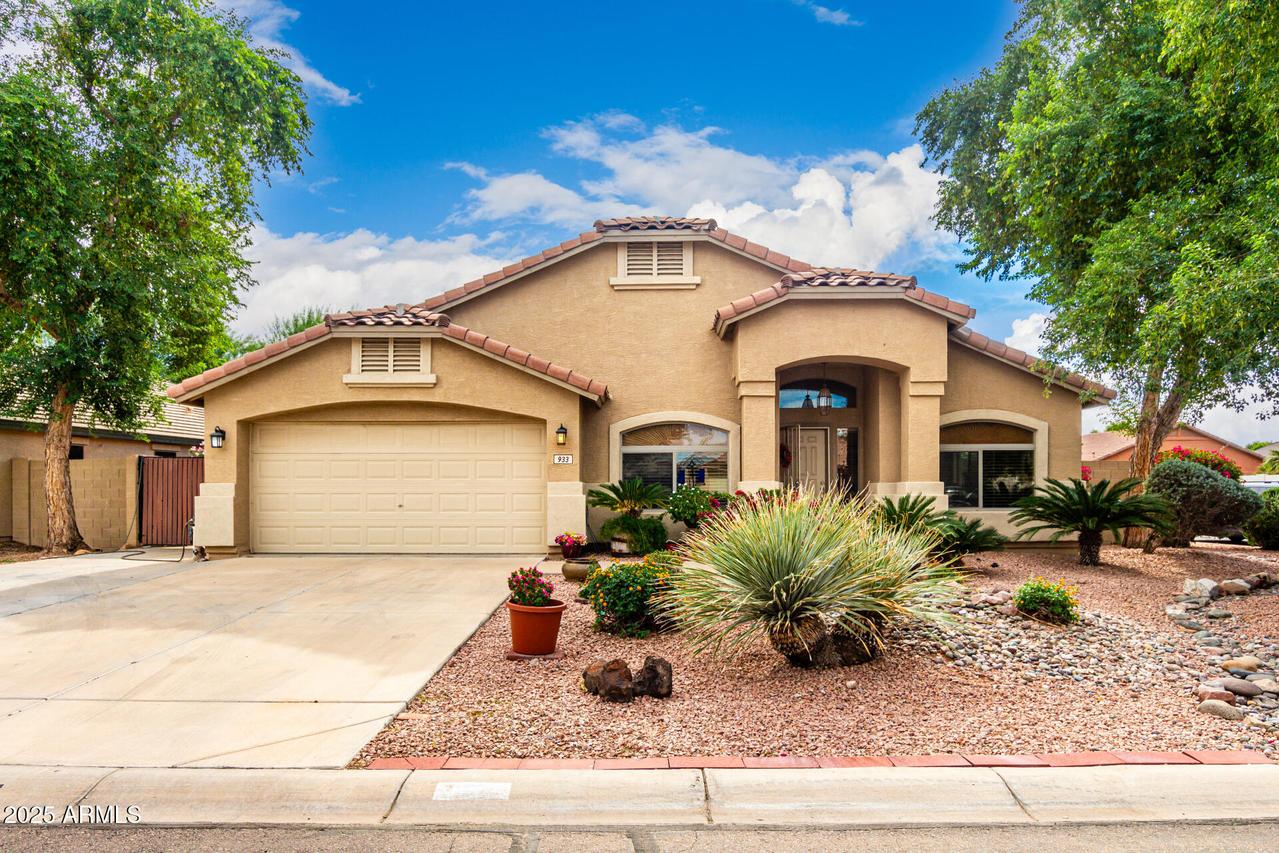 933 W Holstein Tr., San Tan Valley, AZ 85143