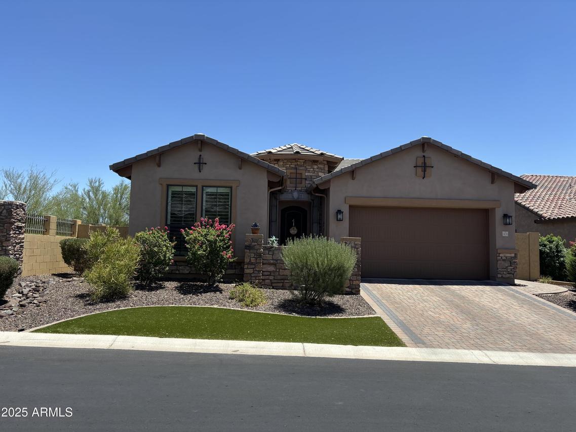 9155 E Leonora St., Mesa, AZ 85207