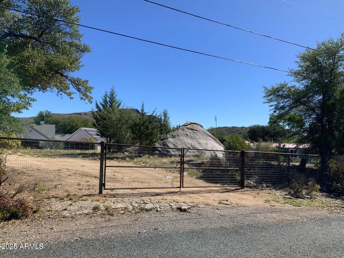 22691 S Lakewood Dr. #F, Yarnell, AZ 85362