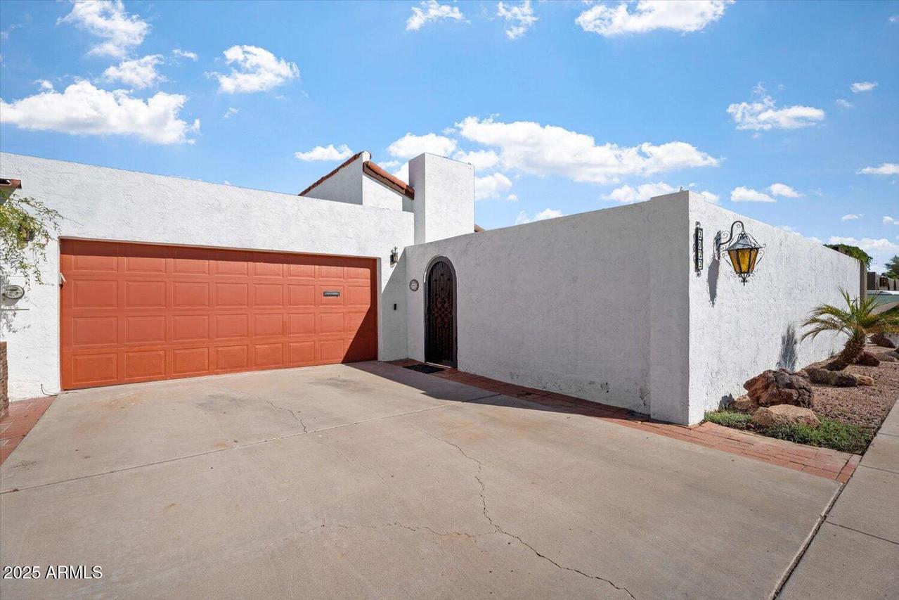 2022 E Bishop Dr., Tempe, AZ 85282