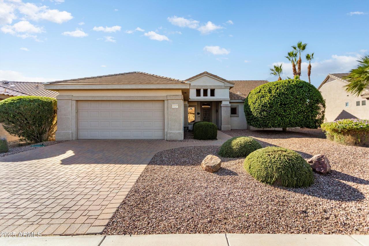 15237 W Pinehurst Ln., Surprise, AZ 85374