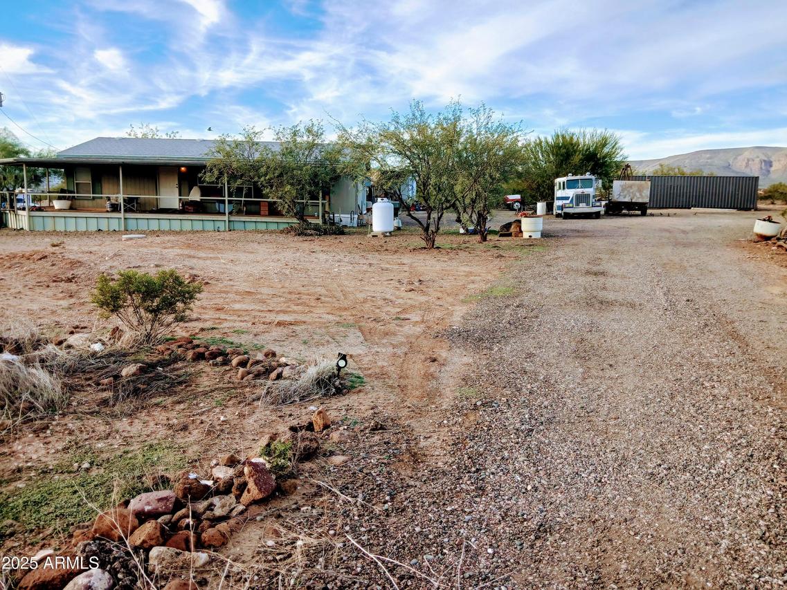 1906 E Calvary Rd., New River, AZ 85087