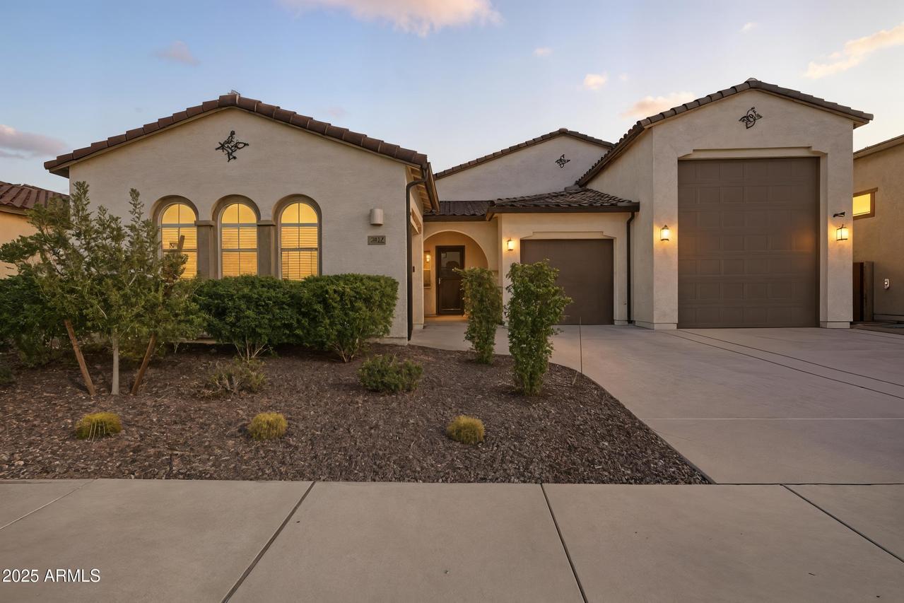 3922 E Kenley Ln., San Tan Valley, AZ 85143