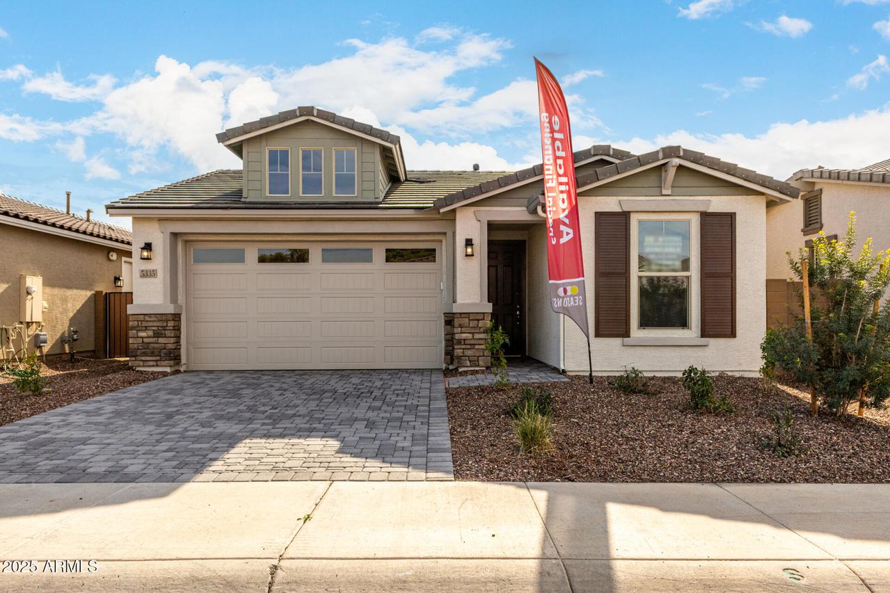 5335 W Las Palmaritas Dr., Glendale, AZ 85302