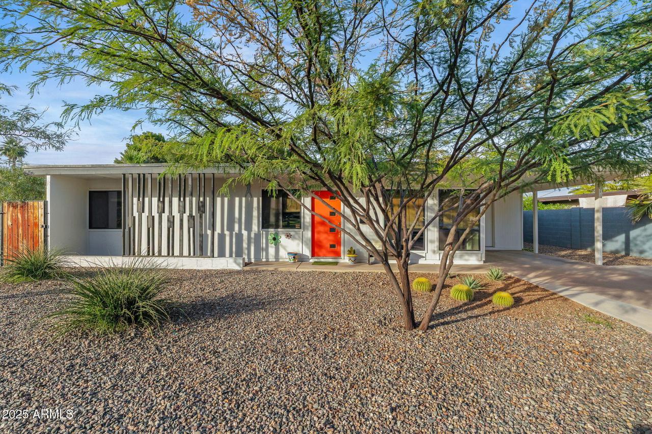 3732 E Altadena Ave., Phoenix, AZ 85028