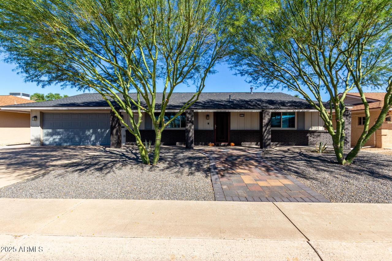 10316 W Salem Dr., Sun City, AZ 85351