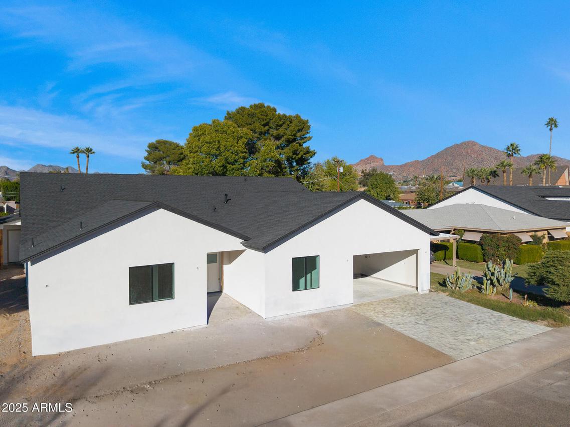 3808 E Piccadilly Rd., Phoenix, AZ 85018