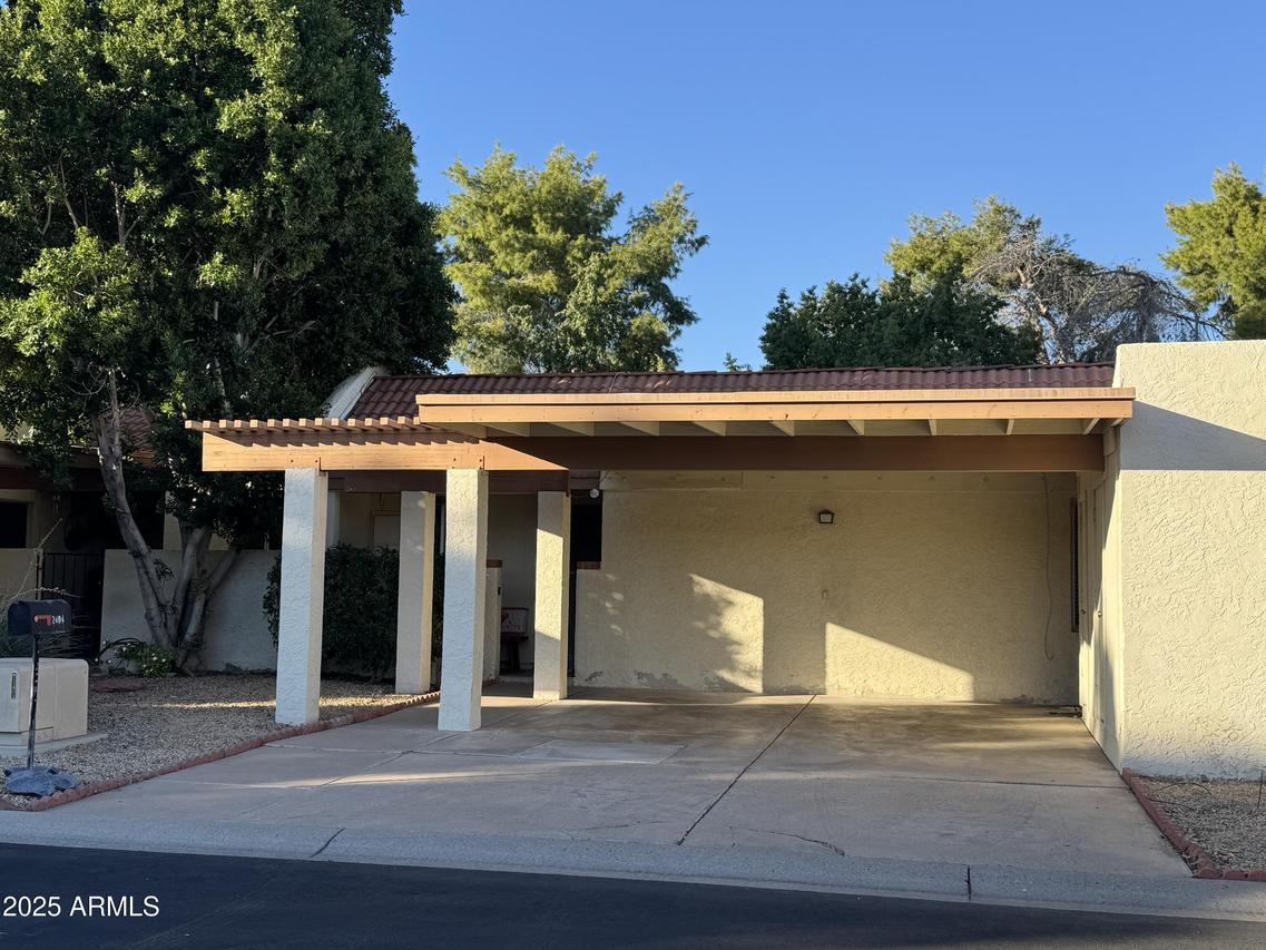 2404 W Rue De Lamour Ave., Phoenix, AZ 85029