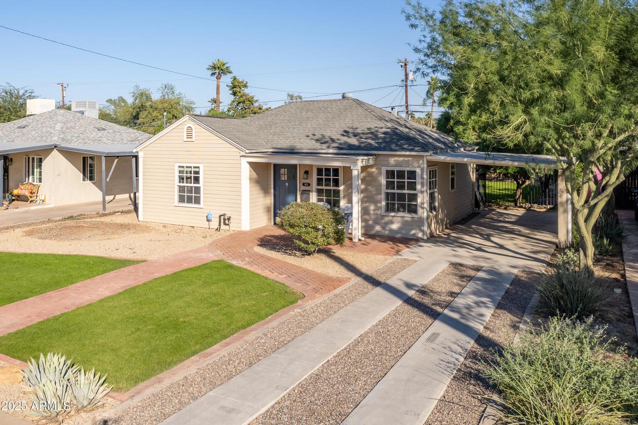 1621 N 16th Ave., Phoenix, AZ 85007