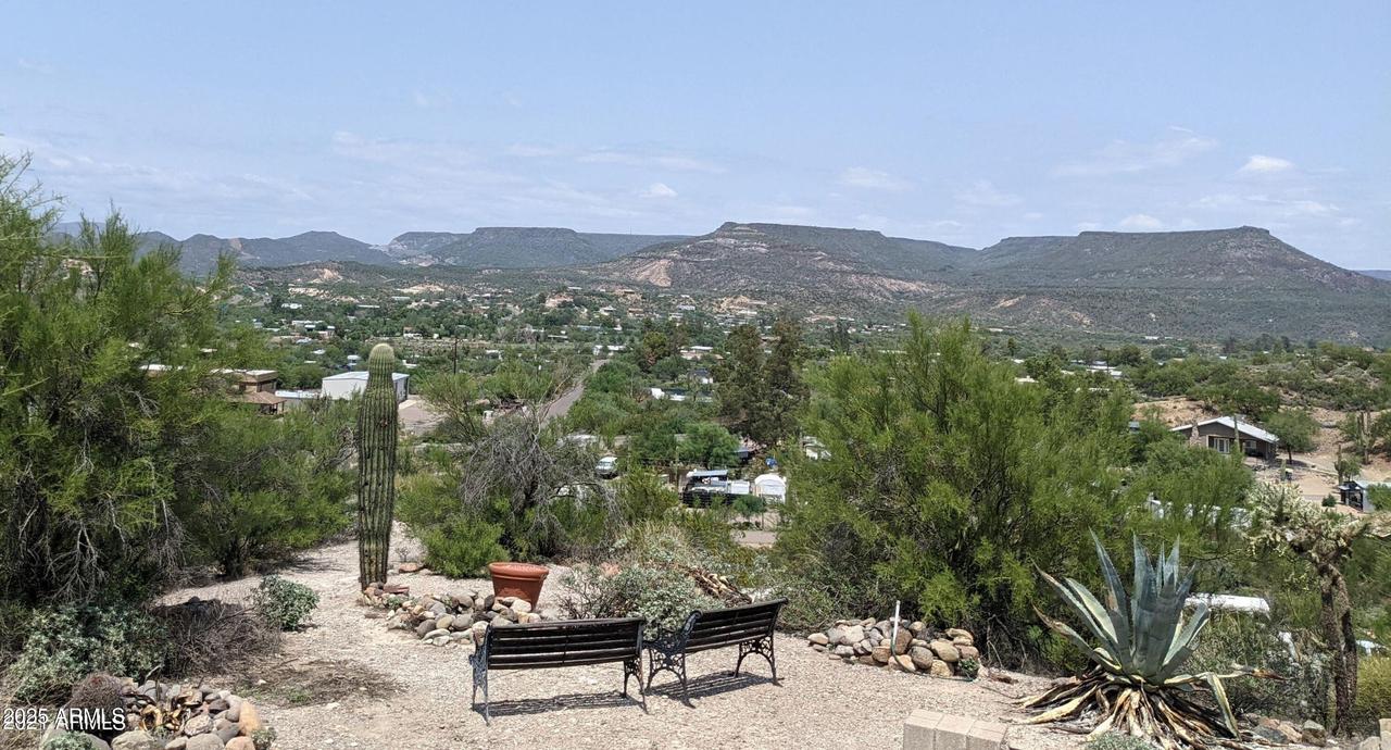 34930 S Cholla Dr., Black Canyon City, AZ 85324