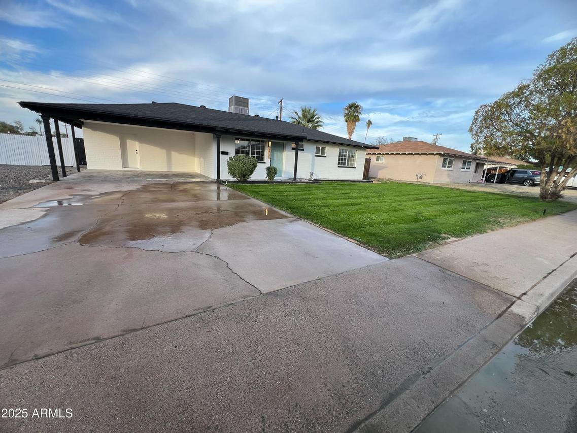 1714 E Dana Ave., Mesa, AZ 85204