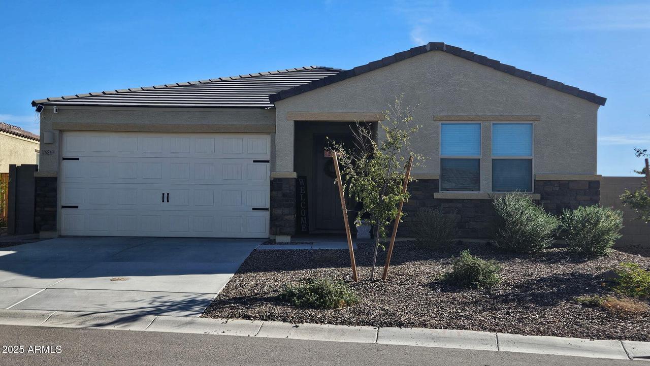 48219 N La Soledad, Gold Canyon, AZ 85118