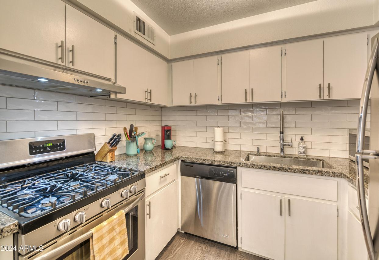 4950 N Miller Rd. #338, Scottsdale, AZ 85251