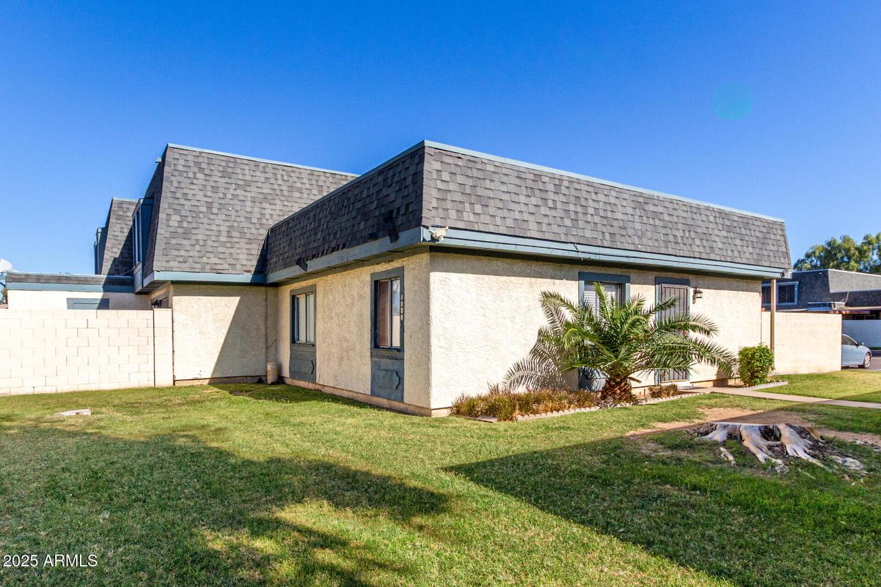 8030 N 32nd Ln., Phoenix, AZ 85051