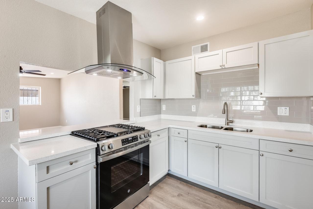 2739 W Hazelwood St., Phoenix, AZ 85017