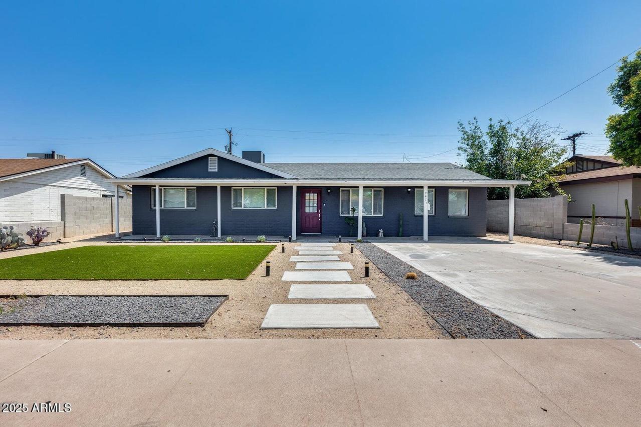 7413 E Roosevelt St., Scottsdale, AZ 85257