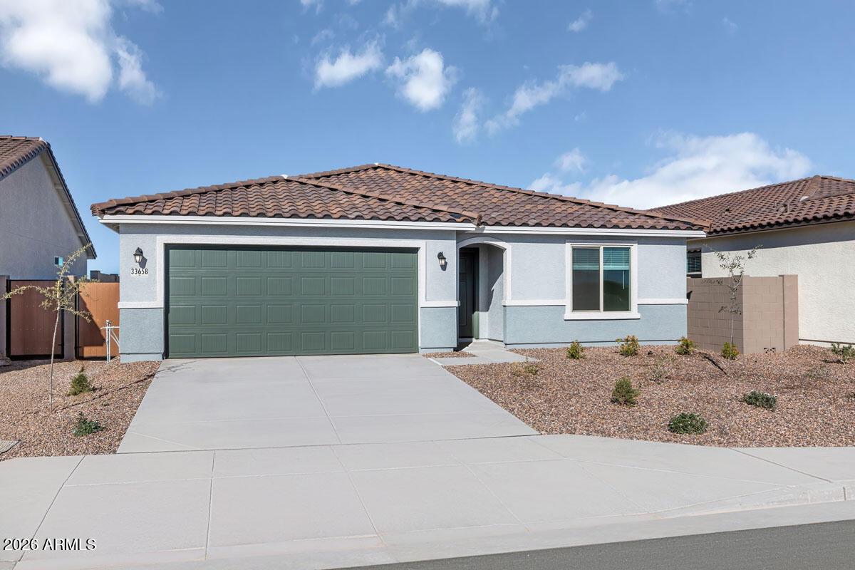 33658 N Hosta Dr., San Tan Valley, AZ 85140