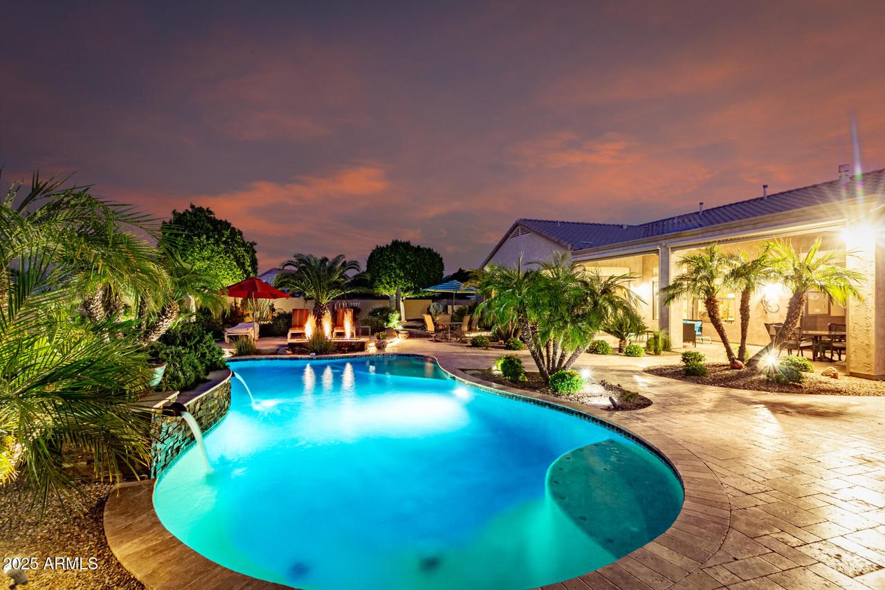 8236 N 180th Dr., Waddell, AZ 85355