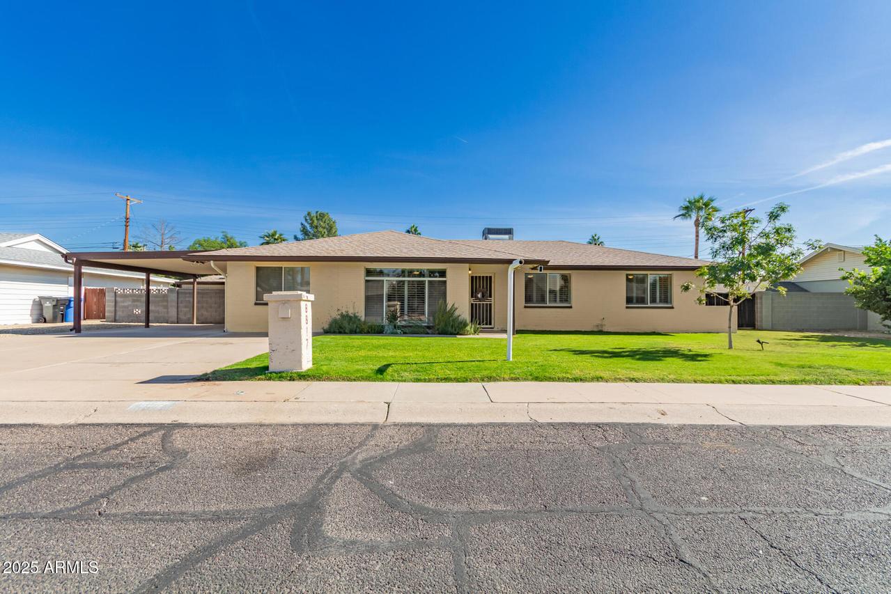 8817 N 17th Dr., Phoenix, AZ 85021