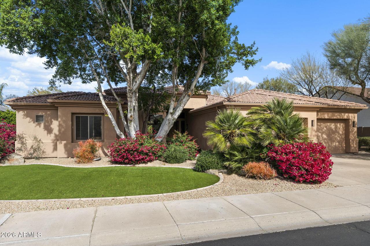 11126 E Cannon Dr., Scottsdale, AZ 85259
