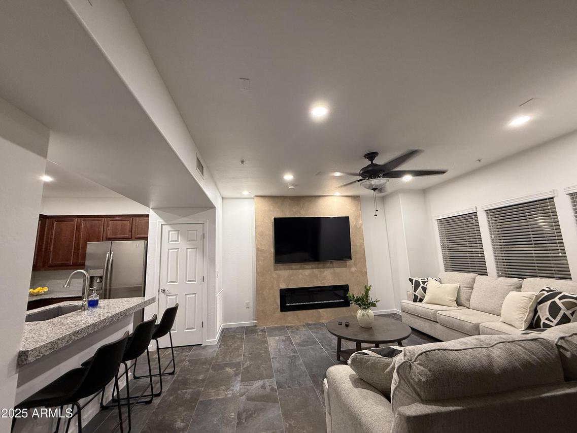 3935 E Rough Rider Rd. #1140, Phoenix, AZ 85050