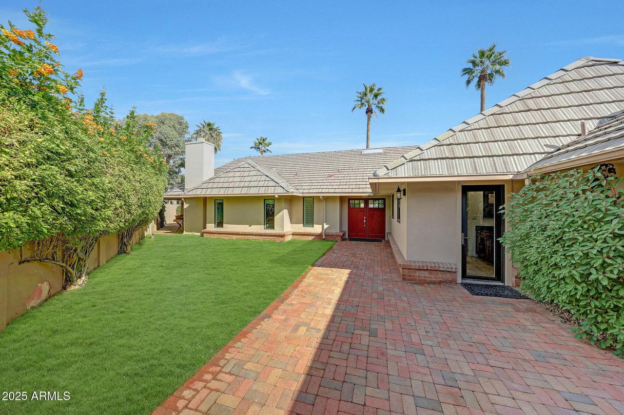 2146 E Pasadena Ave., Phoenix, AZ 85016