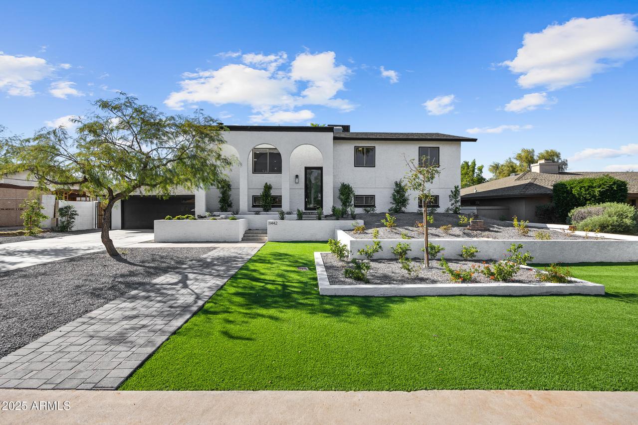 11442 N Bancroft Dr., Phoenix, AZ 85028