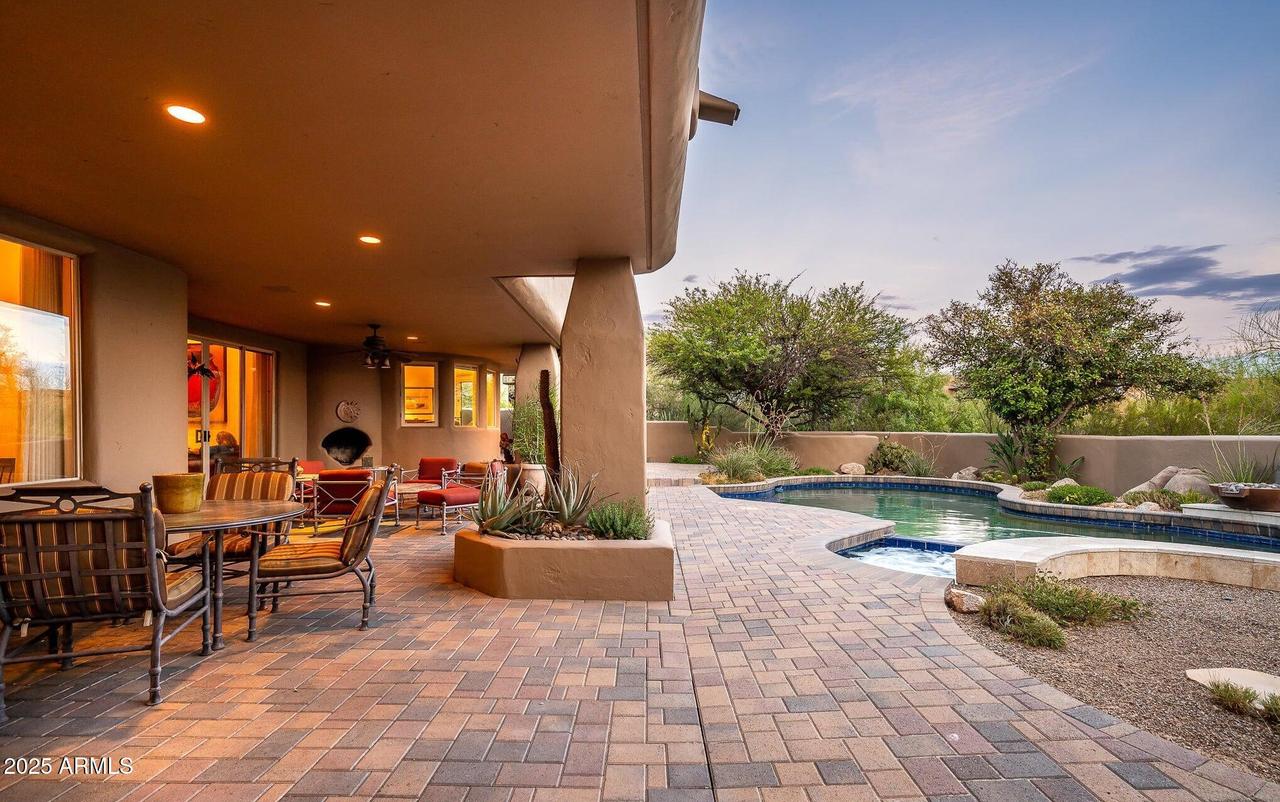 10947 E Sutherland Way, Scottsdale, AZ 85262