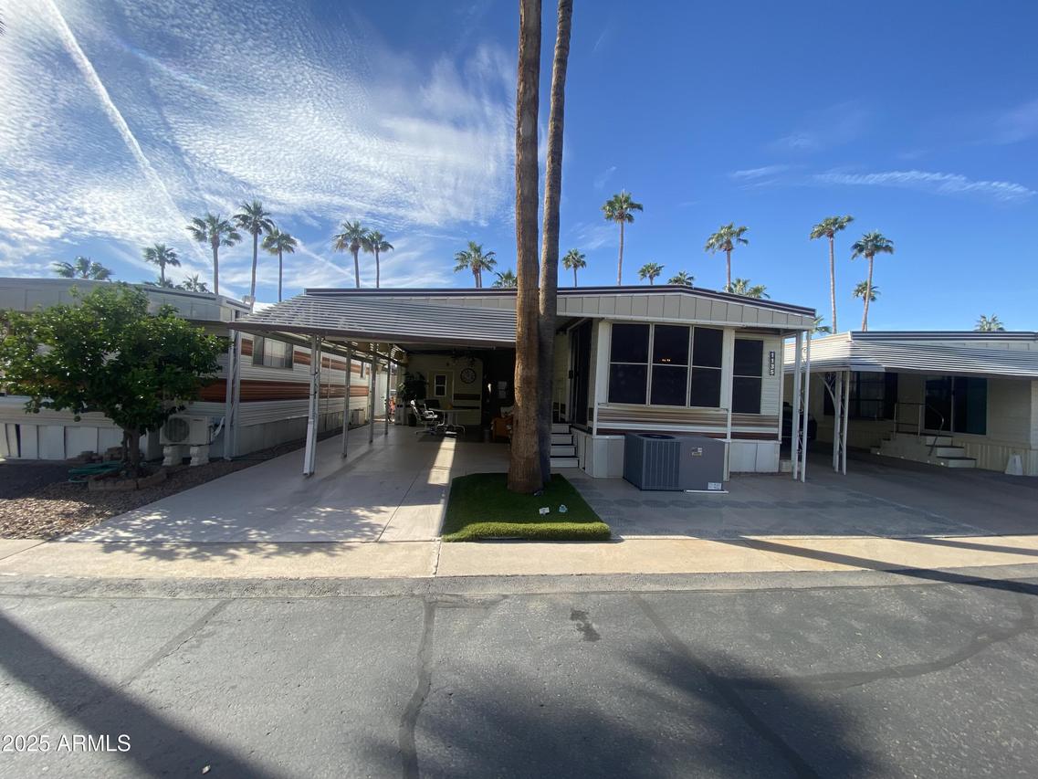 1135 S Sioux Dr., Apache Junction, AZ 85119