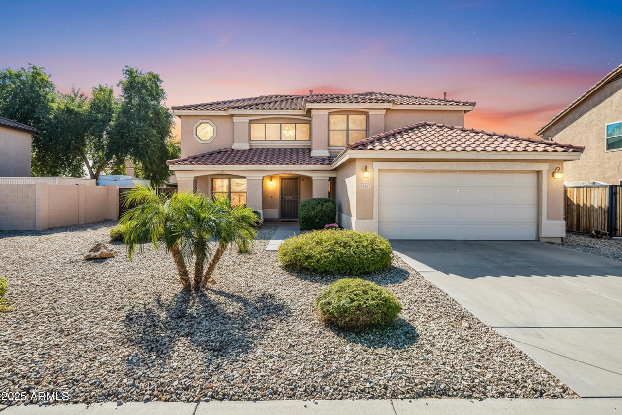 10617 W Daley Ln., Peoria, AZ 85383