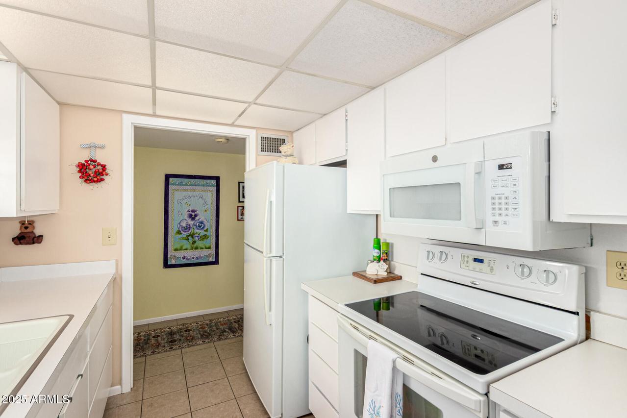 13709 N 98th Ave. #B, Sun City, AZ 85351