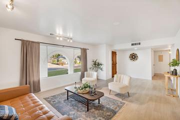 7028 N 12th Way, Phoenix, AZ 85020