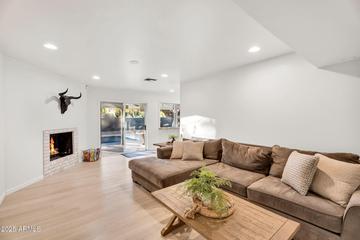 7028 N 12th Way, Phoenix, AZ 85020