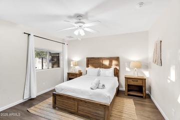 7028 N 12th Way, Phoenix, AZ 85020