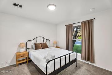 7028 N 12th Way, Phoenix, AZ 85020