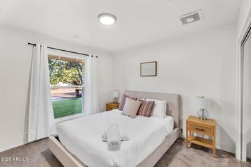 7028 N 12th Way, Phoenix, AZ 85020