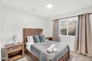 7028 N 12th Way, Phoenix, AZ 85020