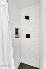 7028 N 12th Way, Phoenix, AZ 85020