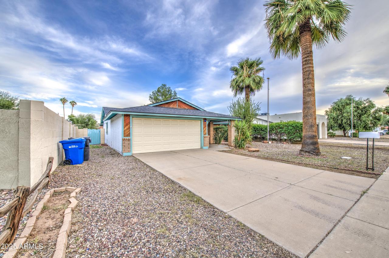 4615 N 101st Ave., Phoenix, AZ 85037