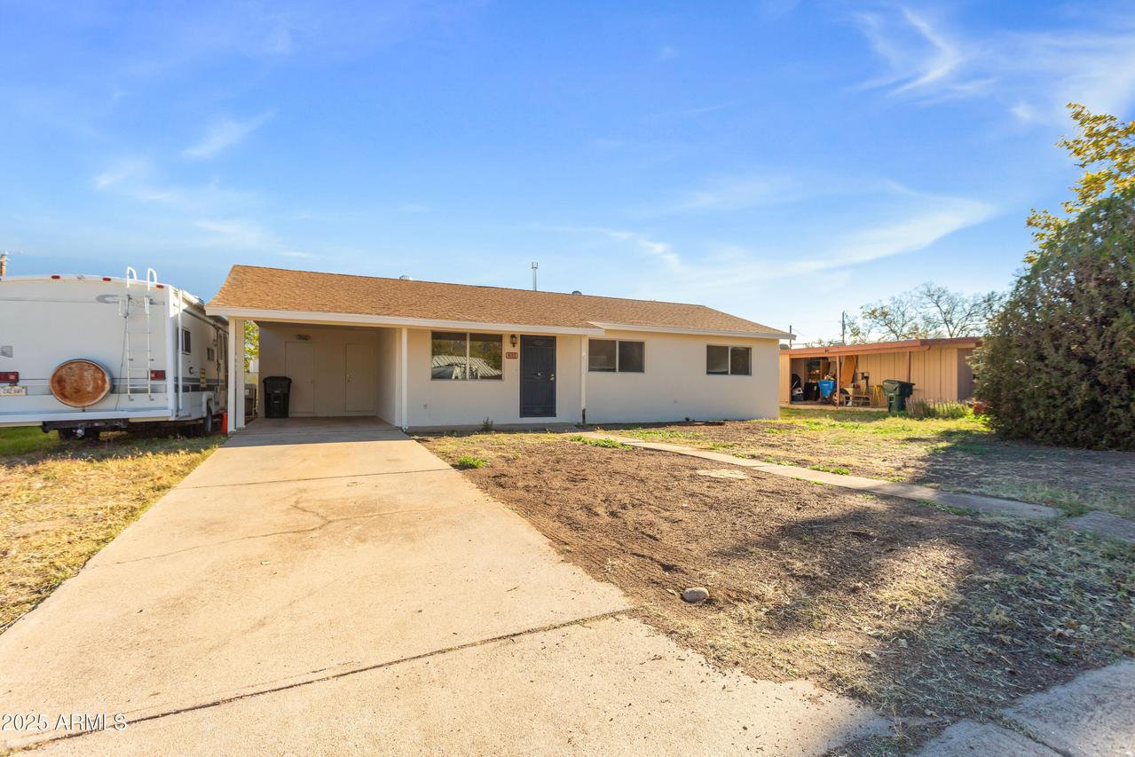 833 Langan Ave., Sierra Vista, AZ 85635