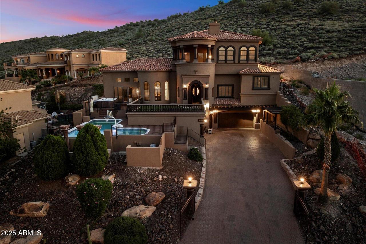 6123 W Alameda Rd., Glendale, AZ 85310