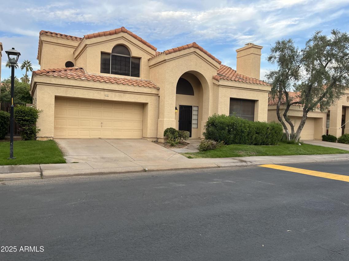 42 W La Vieve Ln., Tempe, AZ 85284