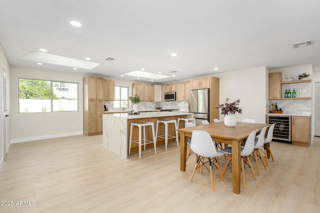 1316 E Carter Dr., Tempe, AZ 85282