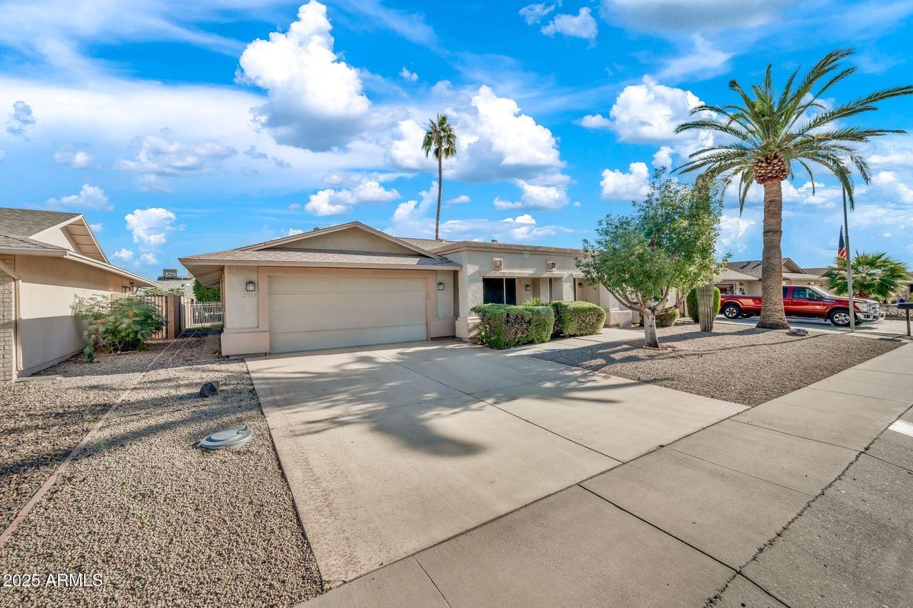 17837 N Country Club Dr., Sun City, AZ 85373