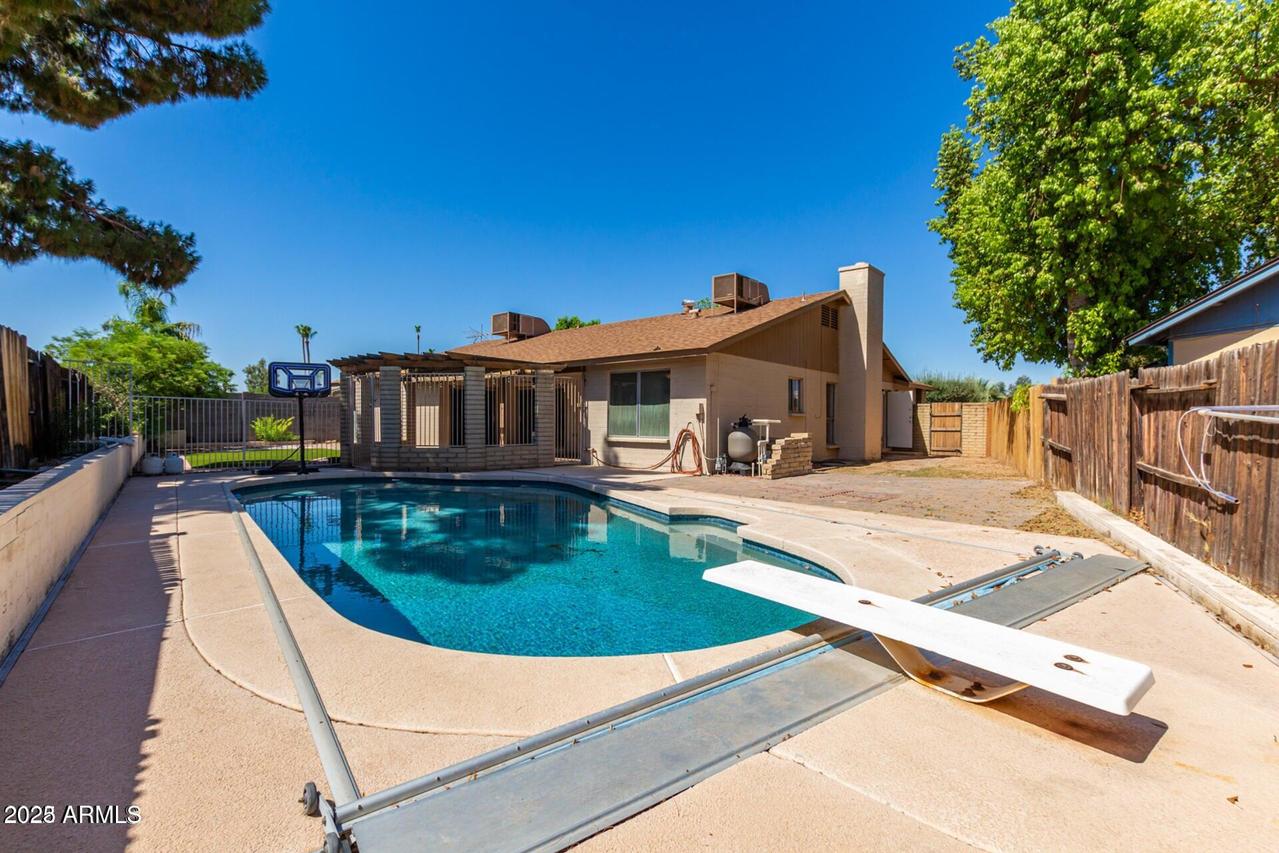 10841 N 39th Dr., Phoenix, AZ 85029