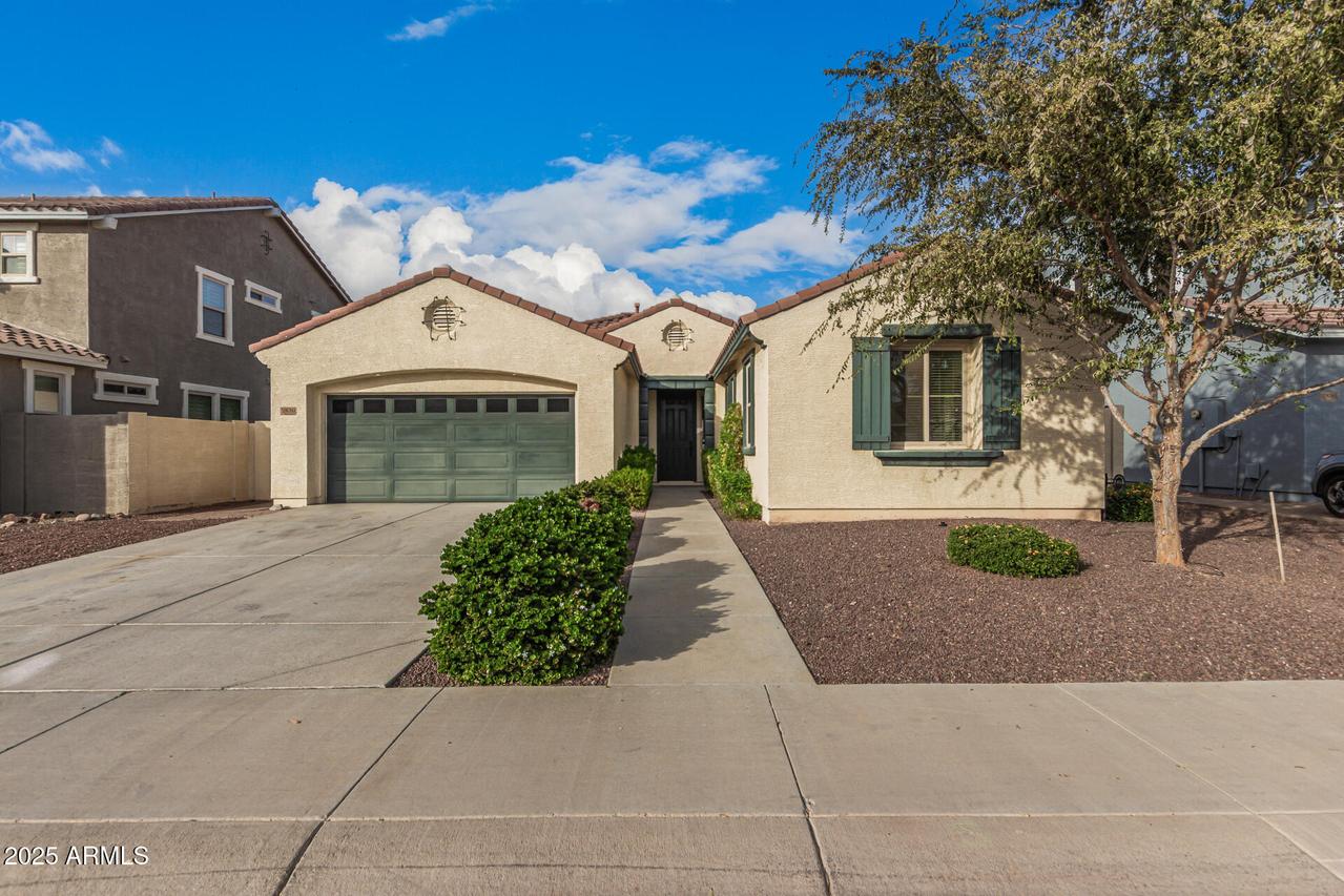 2830 E Presidio St., Mesa, AZ 85213
